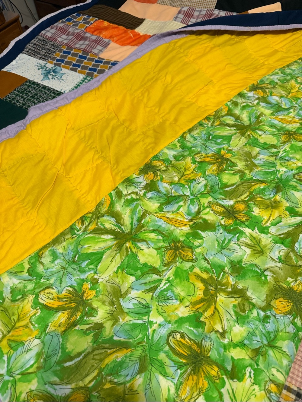 Handmade scrap patchwork quilt - Picture 4 of 11